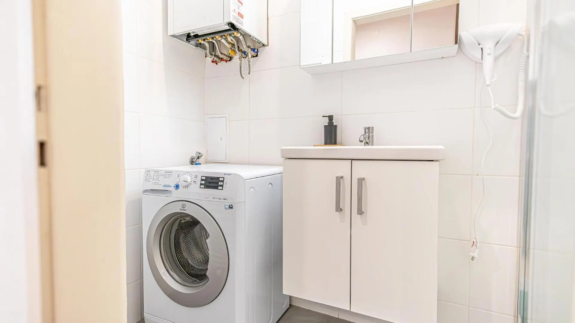 Appartamento Desirable 2Br - Prime Vienna Location, Ideal For Long Stays Austria