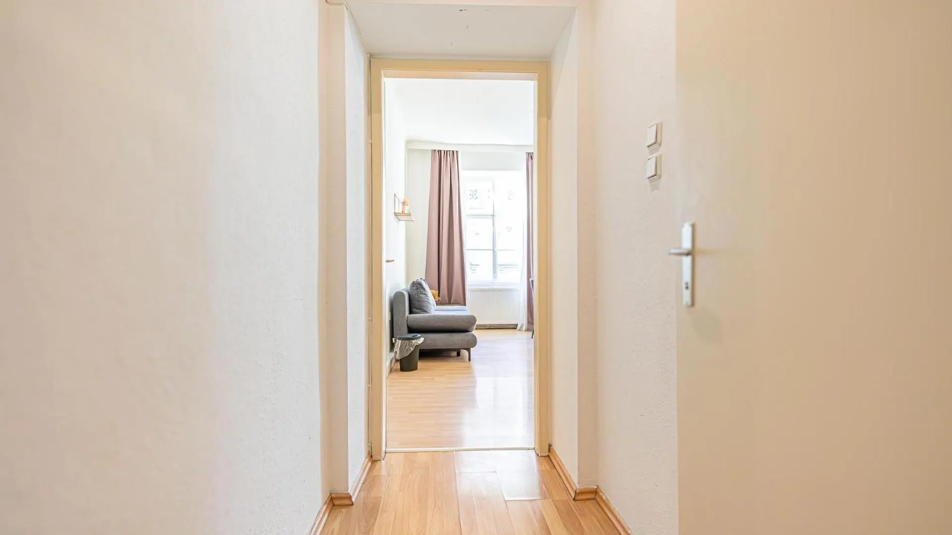 Desirable 2Br - Prime Vienna Location, Ideal For Long Stays Apartment