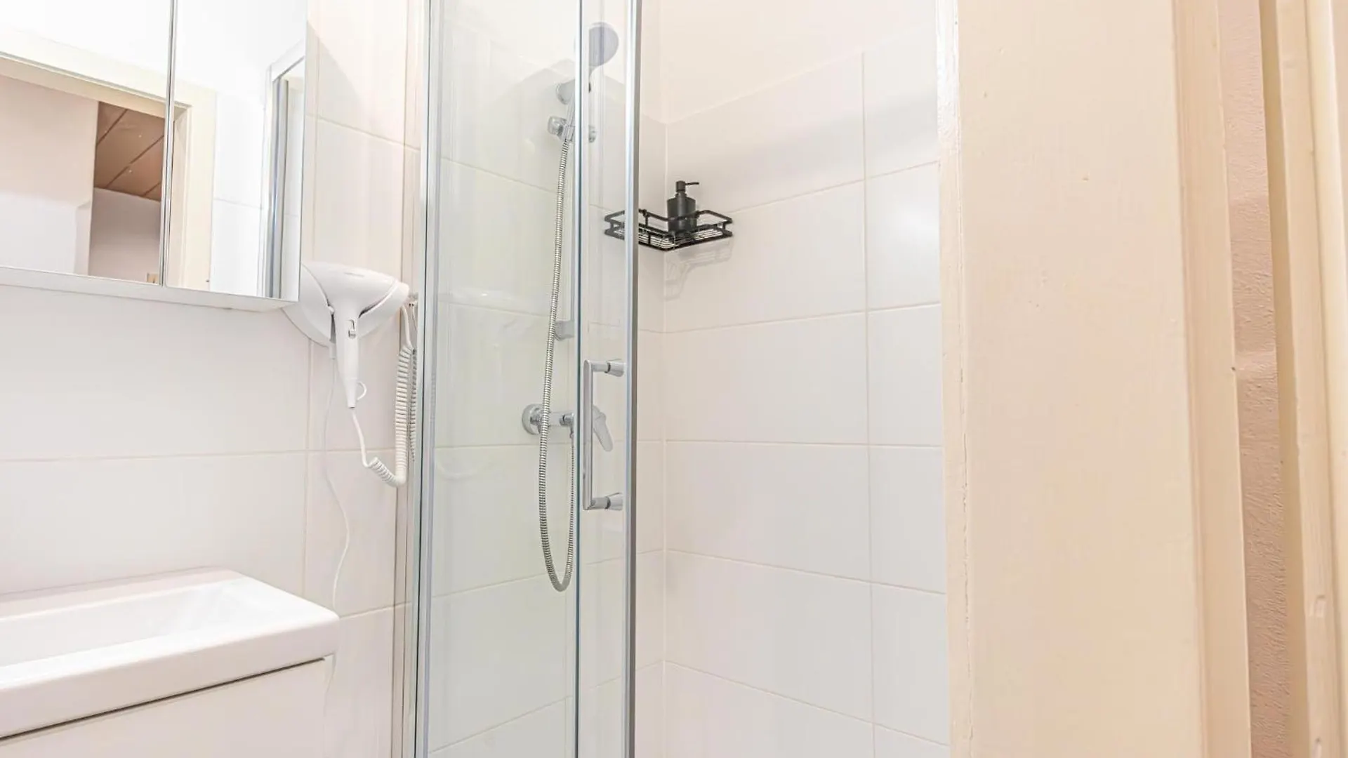 Desirable 2Br - Prime Vienna Location, Ideal For Long Stays Apartment