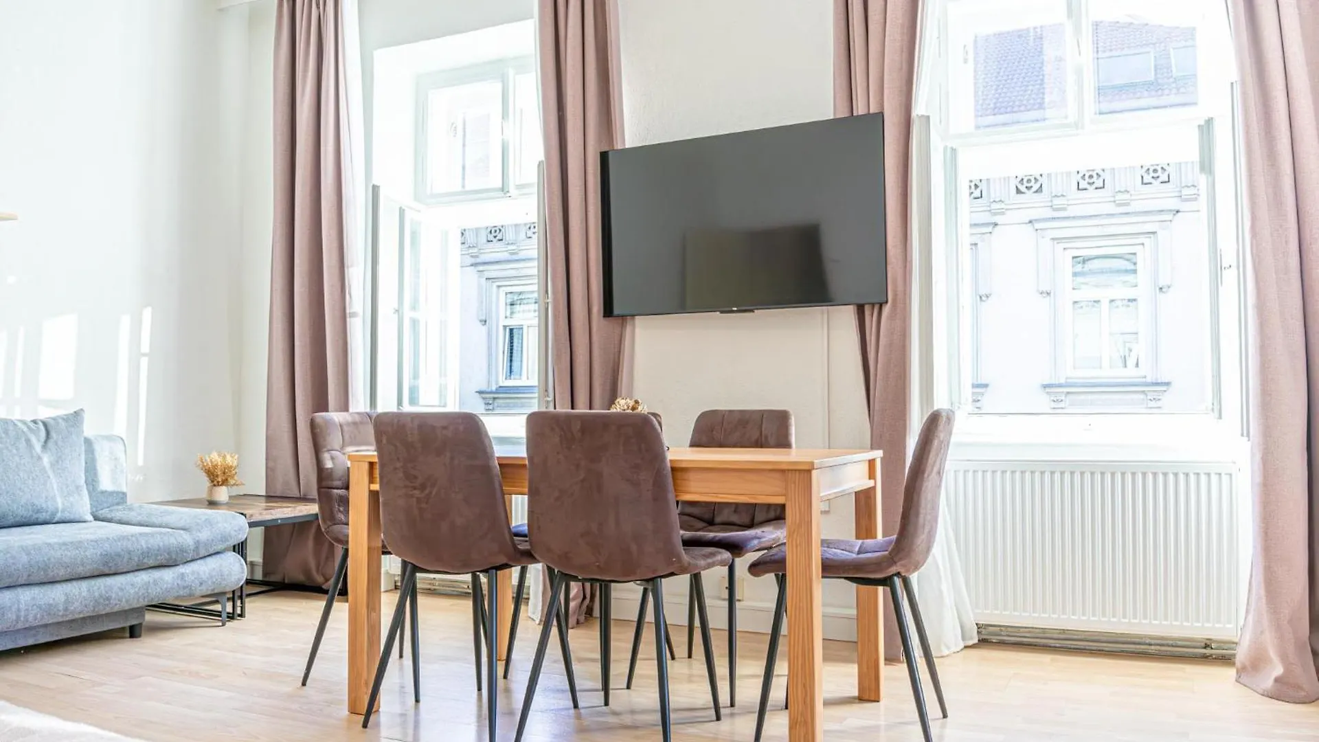 Desirable 2Br - Prime Vienna Location, Ideal For Long Stays Apartment